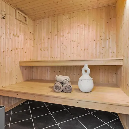 Beautiful In With Sauna *